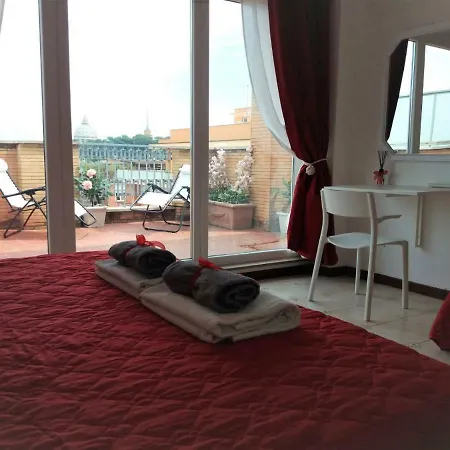Vatican Flowers Ii Apartment *